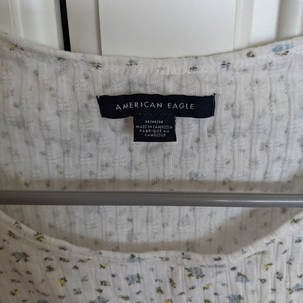 Floral Ribbed Baby T with Ruffle Edges - Picture 5 of 5